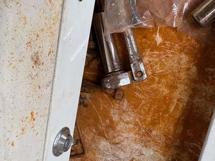 viper-tool-chest-and-contents-image-4