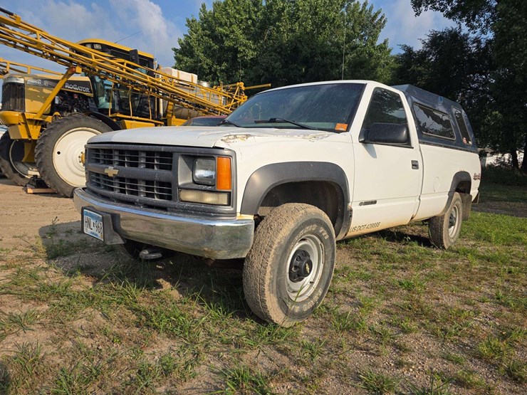 1999-chevrolet-silverado-2500-image-3