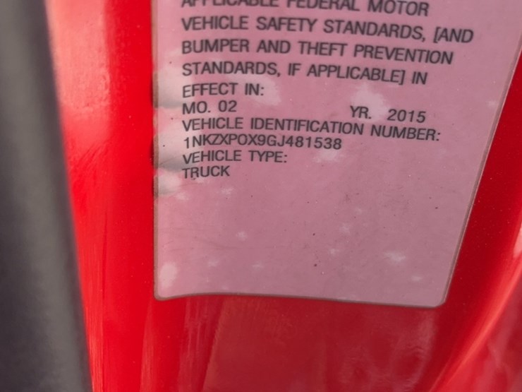 2016-kenworth-t880-image-16