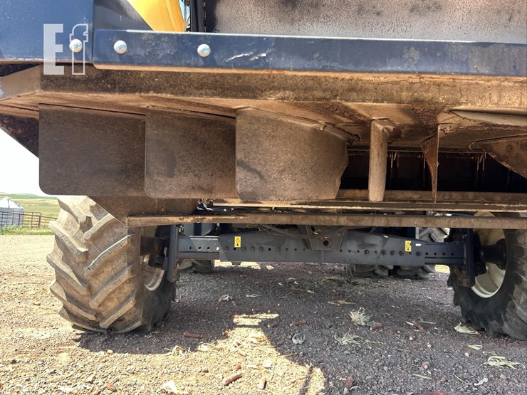 2013-new-holland-cx8080-image-35