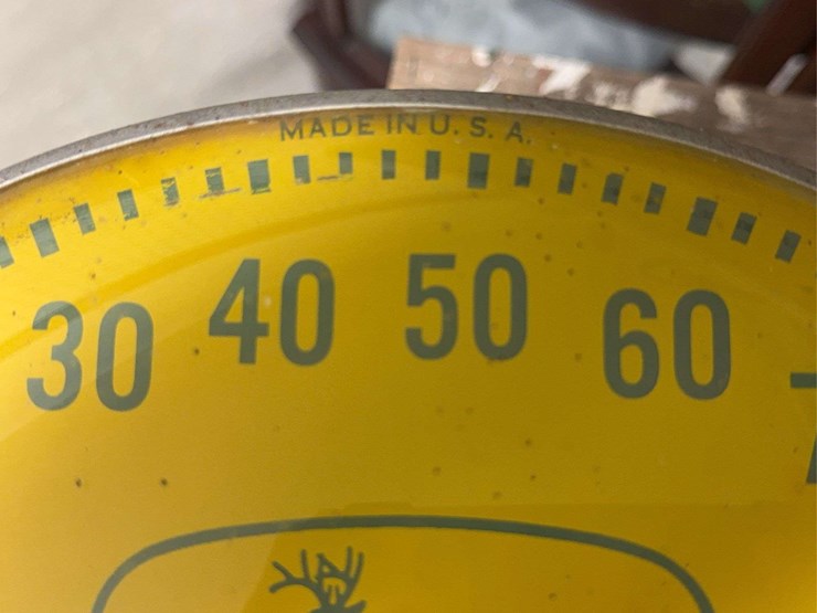 john-deere-thermomter-image-2