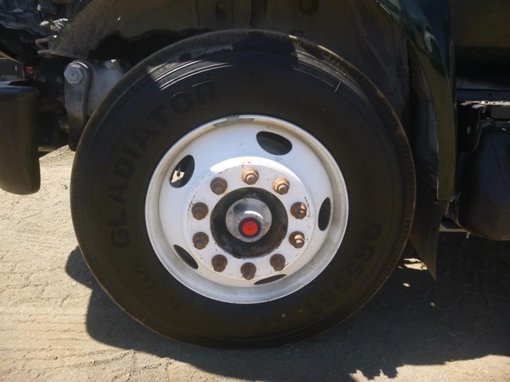 2017-ford-f750-image-18
