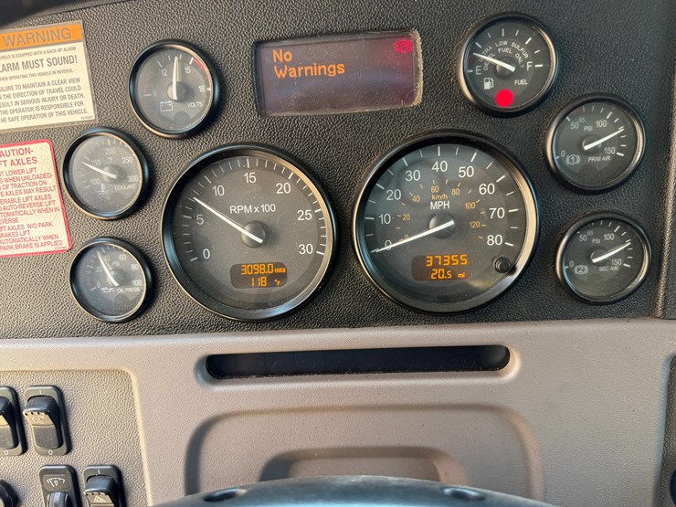 2013-peterbilt-367-image-22