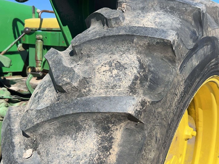 john-deere-720-image-55