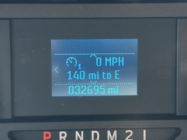 2021-ford-f650-image-26