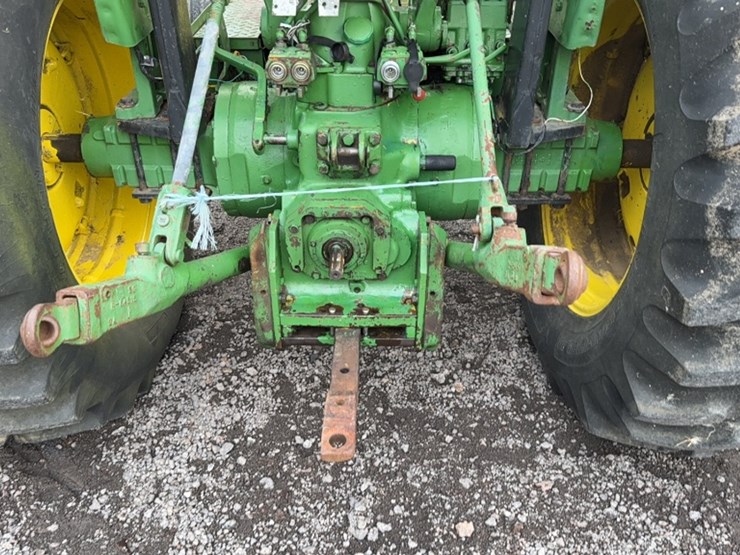 john-deere-2940-image-14