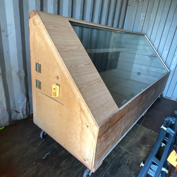 #4705 • Wooden Display Case