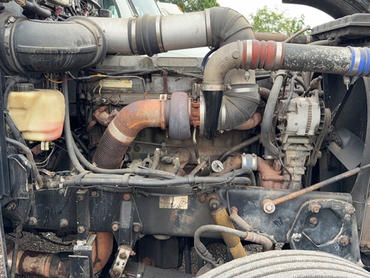 peterbilt-379-image-21