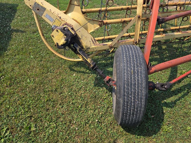 new-holland-256-image-9