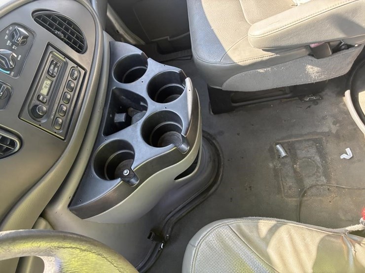 2007-ford-e350-image-21