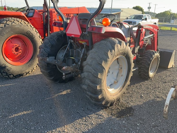 massey-ferguson-1533-image-7