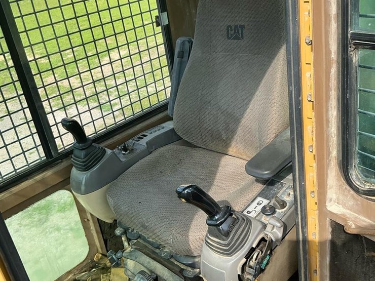 2003-caterpillar-539-image-37
