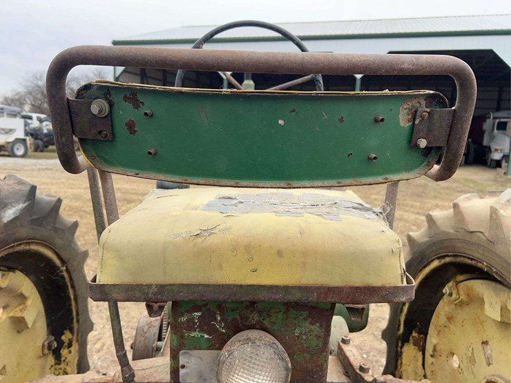 john-deere-model-b-image-35