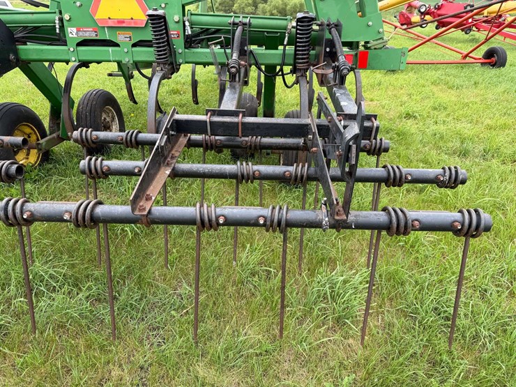john-deere-680-image-23