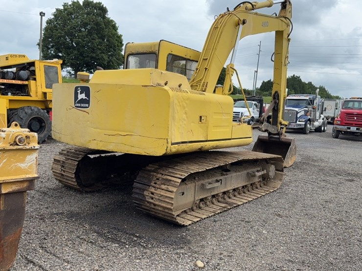 deere-490d-image-10
