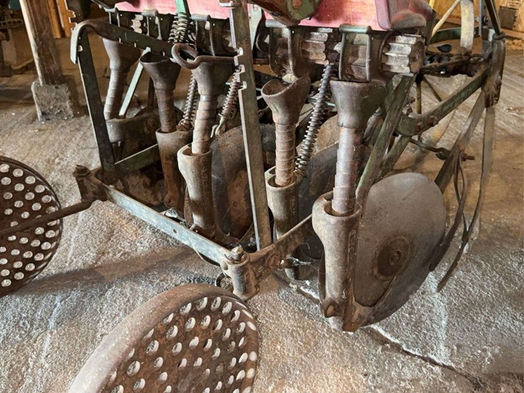 very-nice-original-van-brunt-model-v-grain-drill-image-11