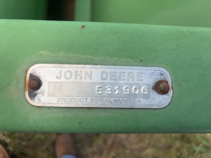 john-deere-212-image-11