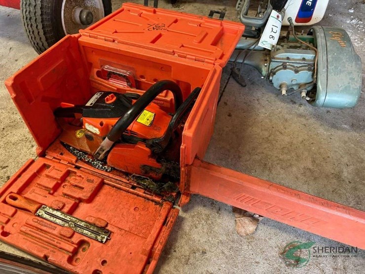 echo-cs-400-chainsaw-with-case-and-extra-chains-image-1