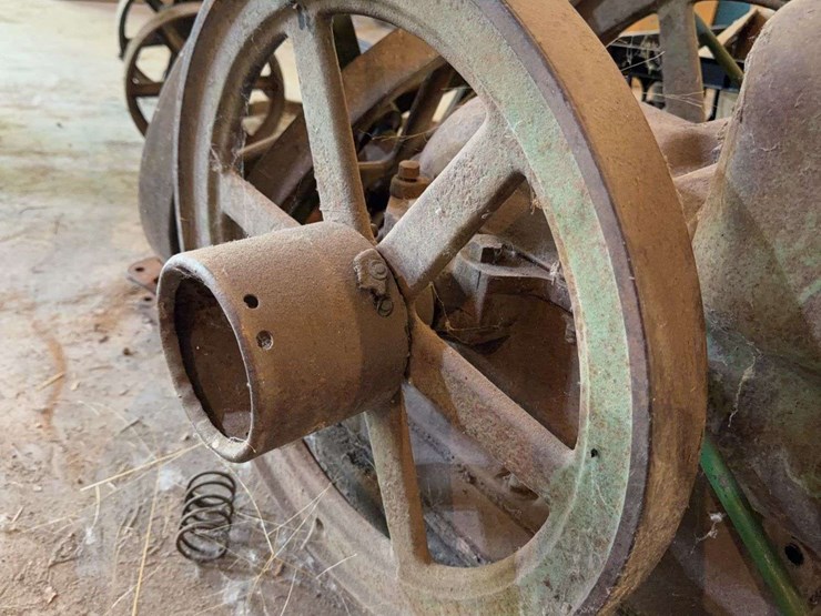 john-deere-112-image-6