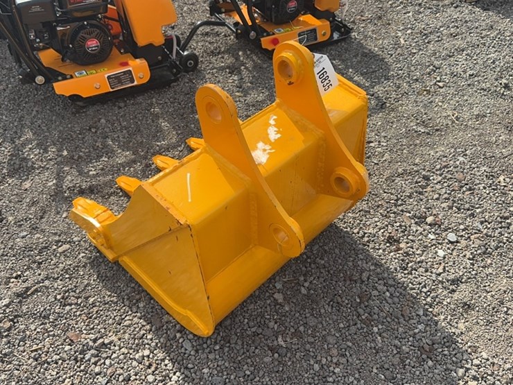 caterpillar-307-image-4