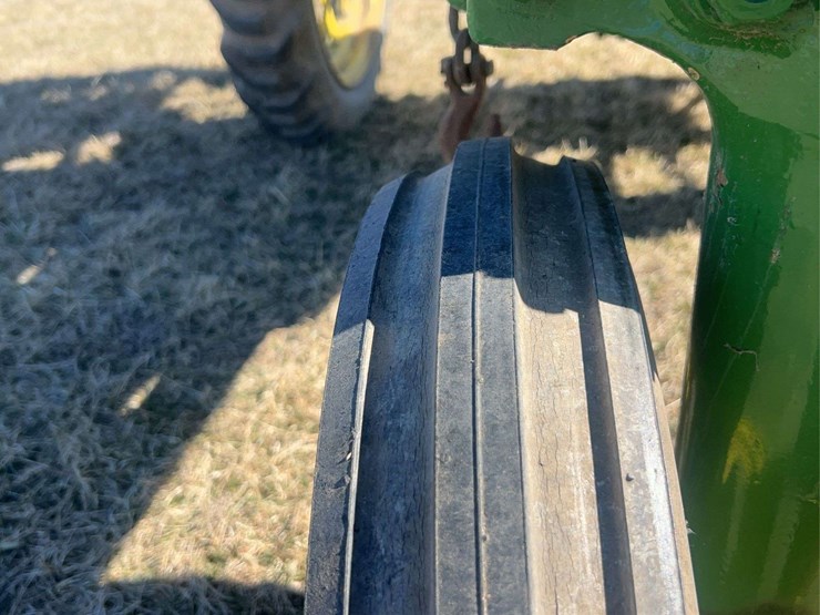 john-deere-model-b-image-30
