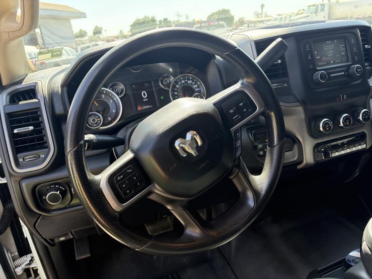 2019-dodge-ram-5500hd-image-16