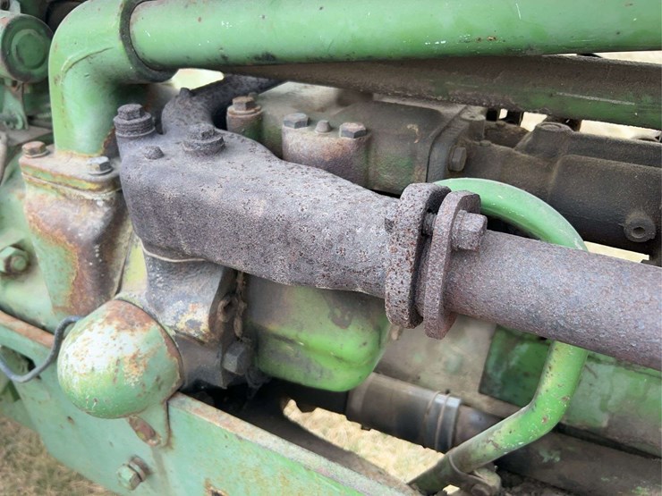 john-deere-520-image-22