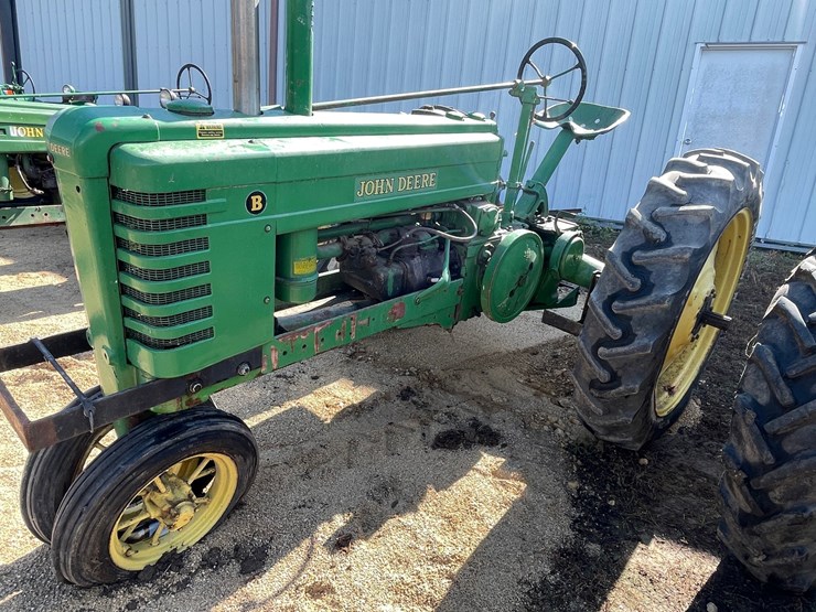 john-deere-b-image-8