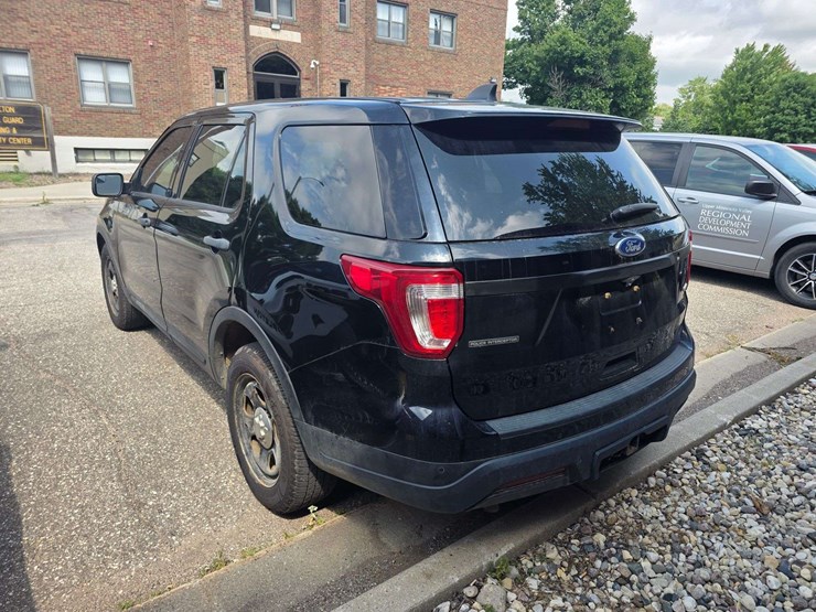 2018-ford-explorer-police-interceptor-image-11
