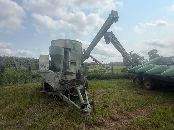 john-deere-700-image-3