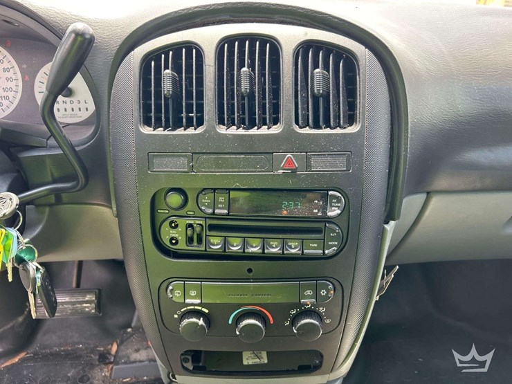 2005-dodge-caravan-image-19