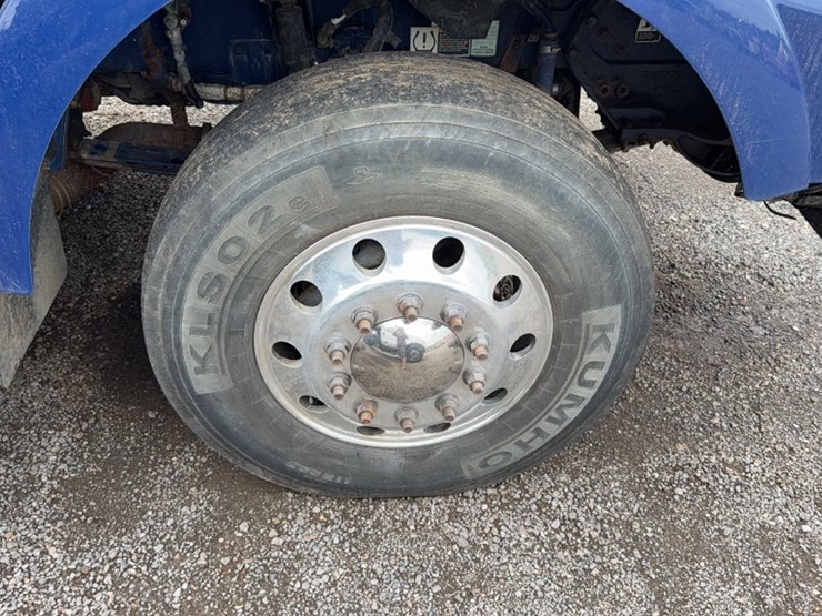 2018-kenworth-t800-image-4