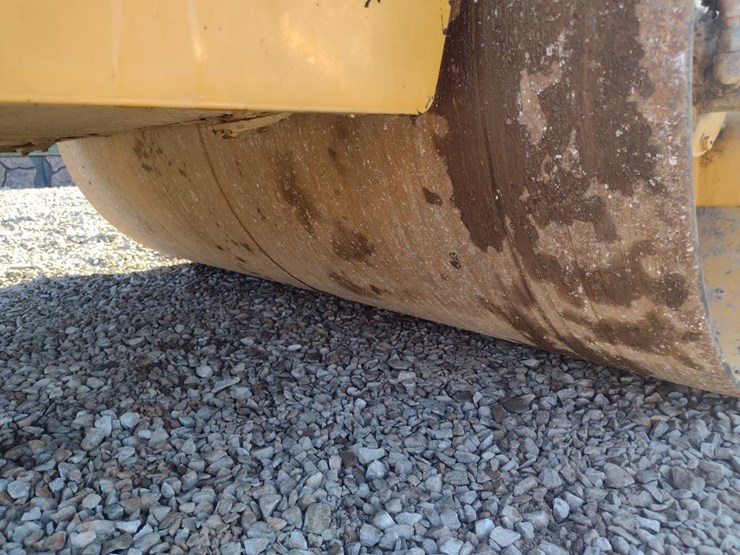 caterpillar-cb34xw-image-26