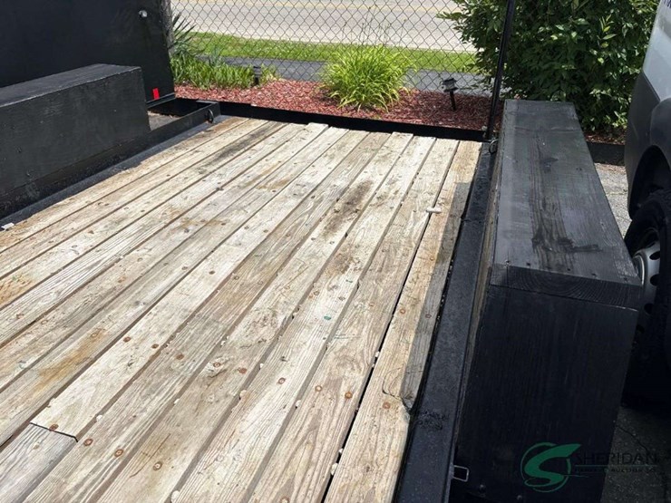 14-ft-tandem-axle-trailer,-low-profile,-with-winch,-weighs-less-than-2500#-image-7