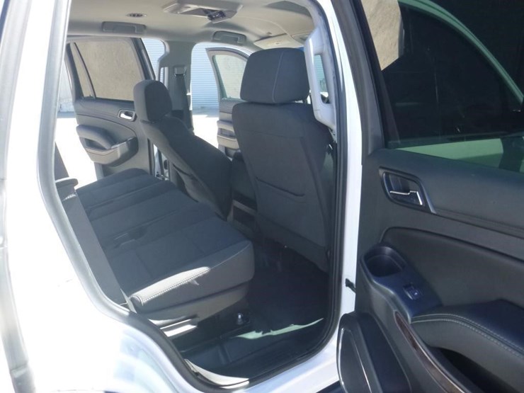 2018-chevrolet-tahoe-image-8
