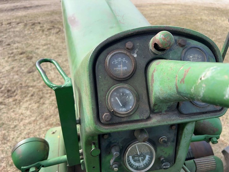 john-deere-630-image-44