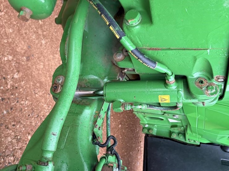 2012-john-deere-7230r-image-14