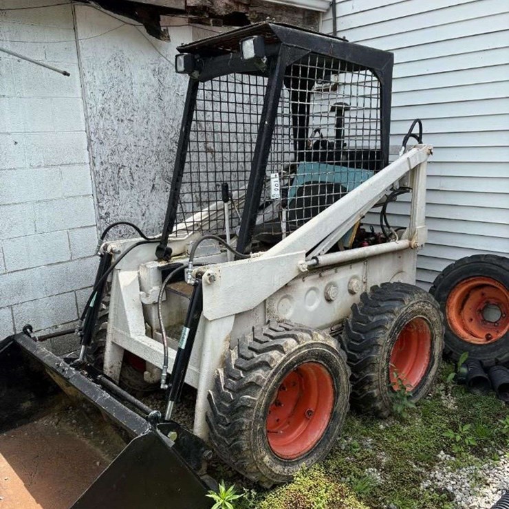 Skid Steer Loader, gas engine