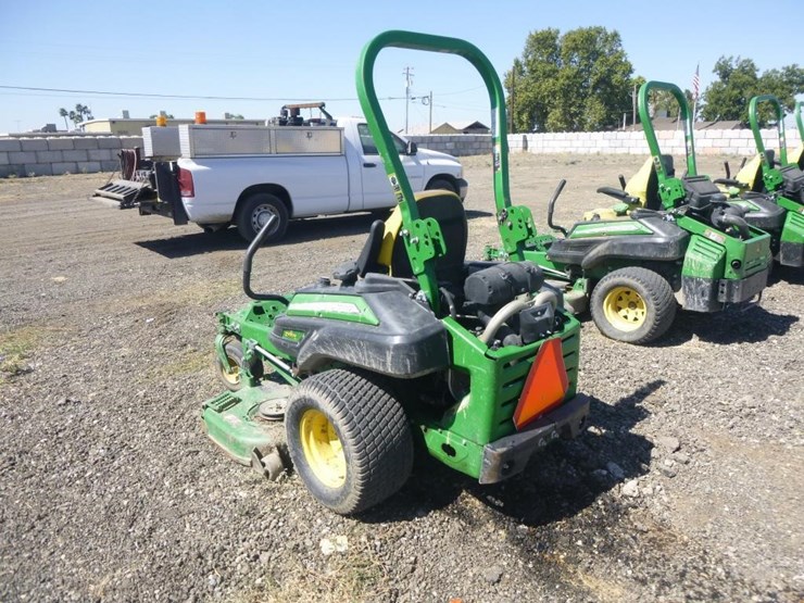 2021-john-deere-60-image-4