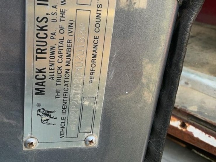 1994-mack-rd688s-image-104