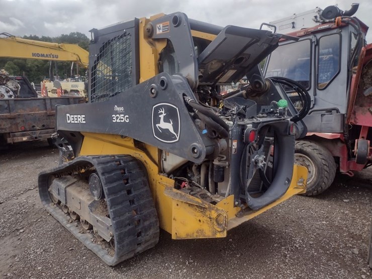 deere-325g-image-30