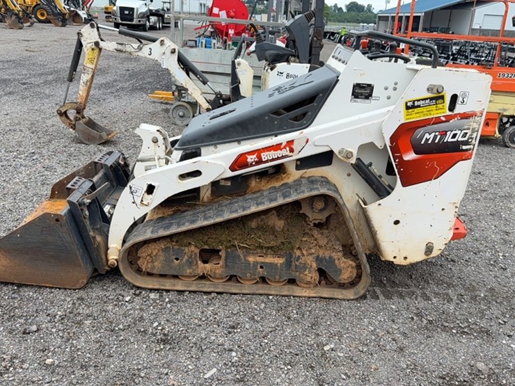 #2091-•-2021-bobcat-m7100-track-mini-skid-steer-image-12