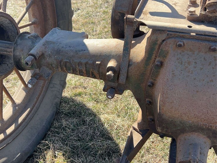 john-deere-model-b-image-32