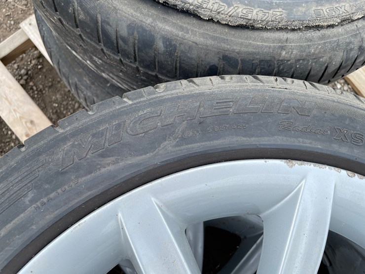 #4561-•-(4)-bmw-5-bolt-rims-with-tires-image-6