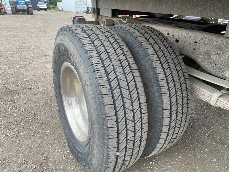2000-ford-f350-image-21