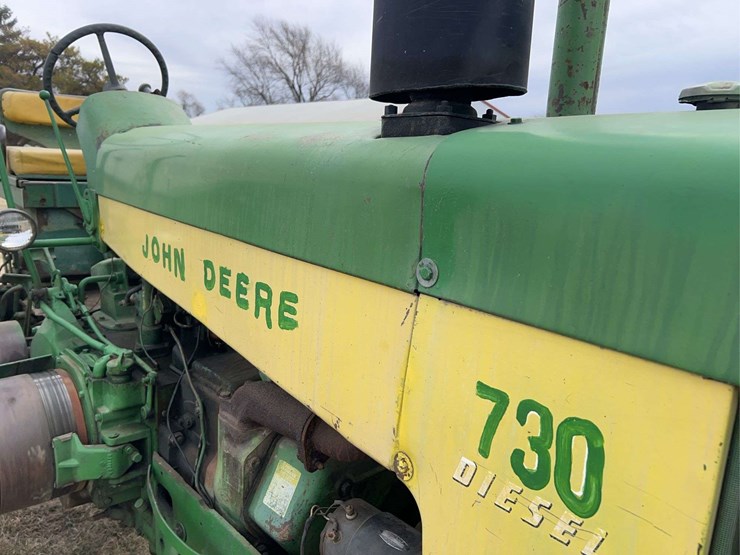 john-deere-730-image-11