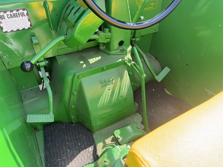 john-deere-620-image-40