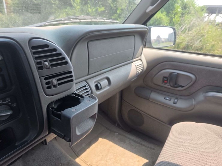 1999-chevrolet-1500-image-20