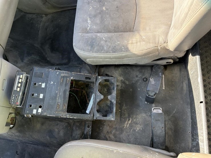2005-dodge-ram-2500-image-16