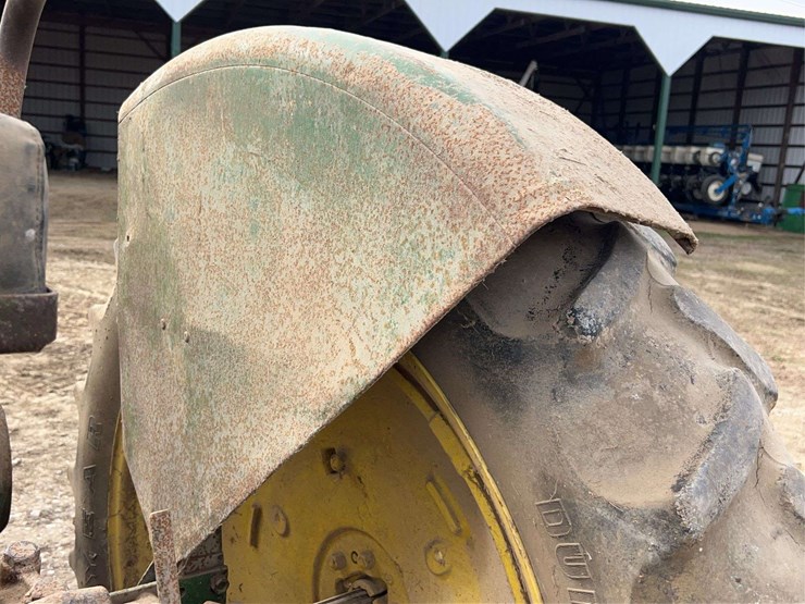 john-deere-model-b-image-44
